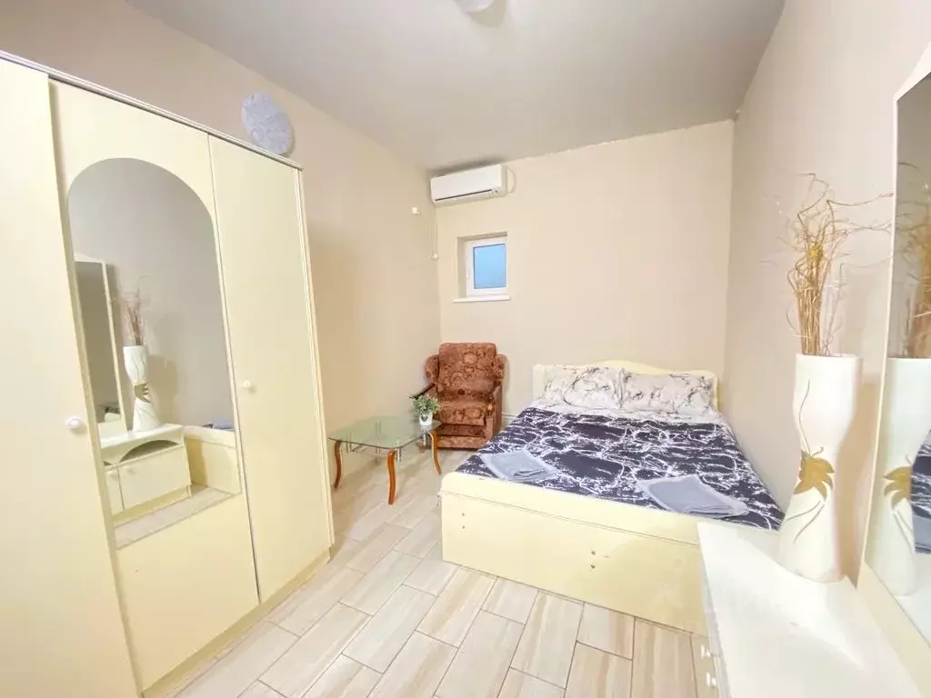 Комната Краснодарский край, Геленджик ул. Тургенева, 33 - Фото 1