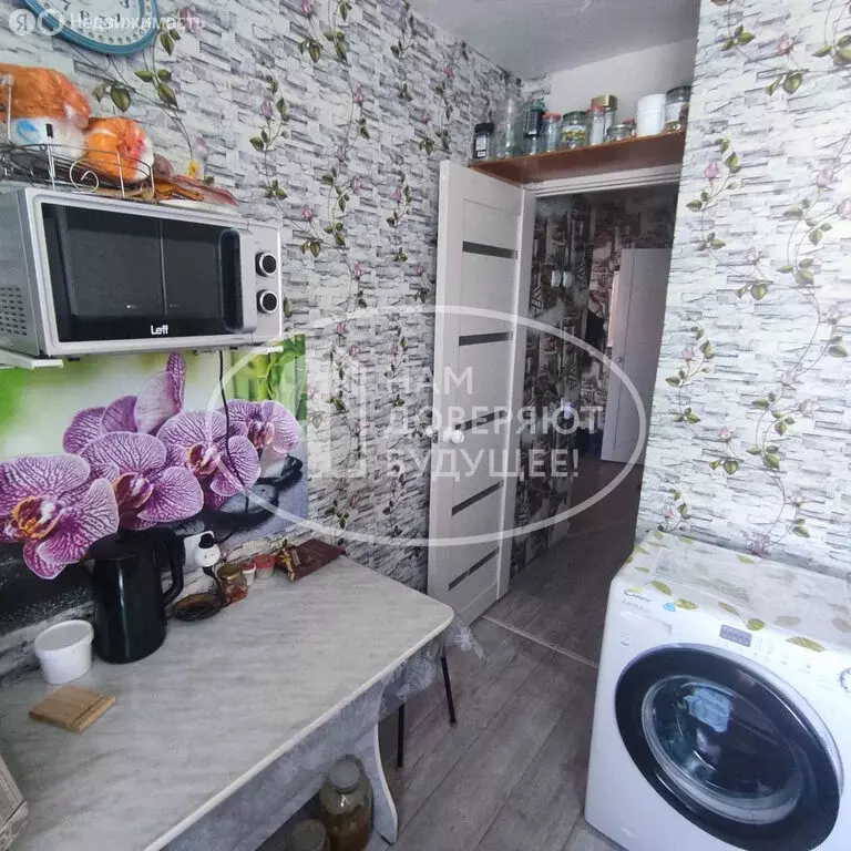 4-комнатная квартира: Чусовой, улица 50 лет ВЛКСМ, 11 (59.9 м) - Фото 1