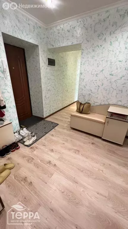 3-комнатная квартира: Евпатория, проспект Победы, 38 (76 м) - Фото 2