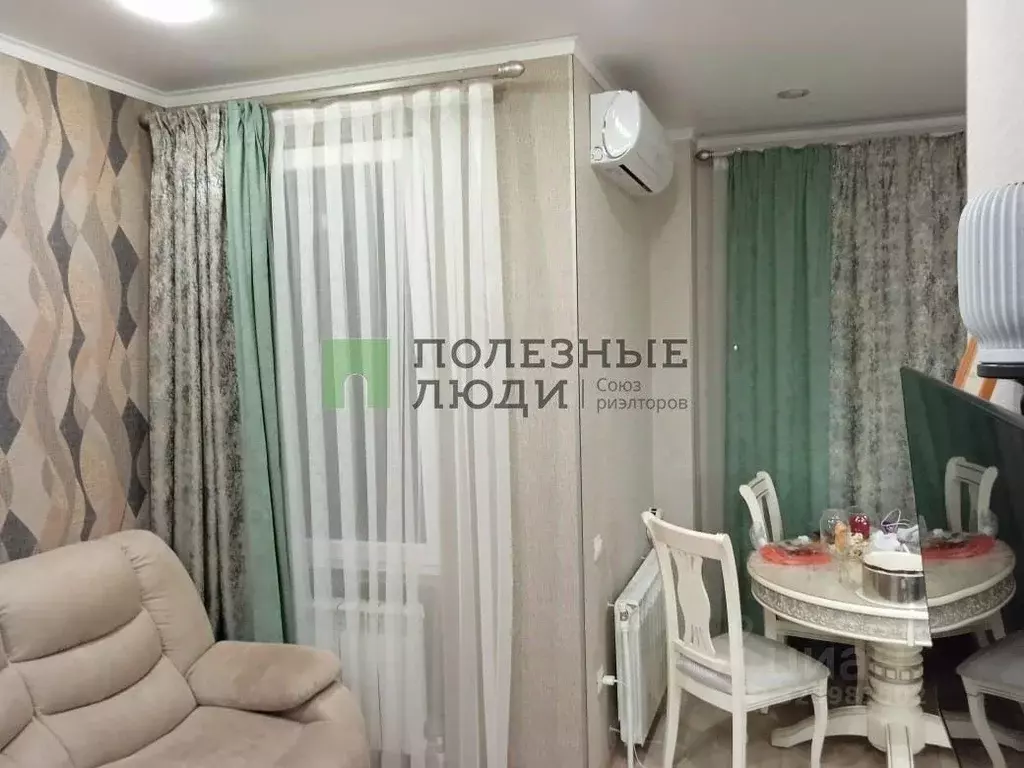 2-к кв. Белгородская область, Белгород ул. Каштановая, 12 (46.9 м) - Фото 0