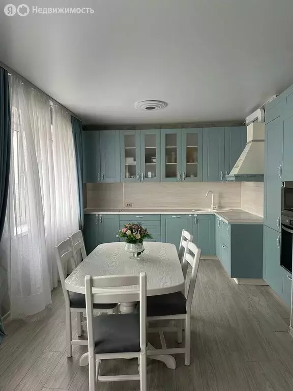 2-комнатная квартира: Тюмень, улица Мельникайте, 30к1 (80 м) - Фото 0