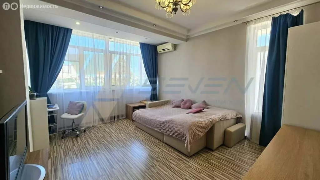 2-комнатная квартира: Севастополь, улица Адмирала Фадеева, 21Д (52 м) - Фото 0