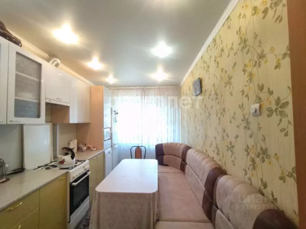 3-к кв. Башкортостан, Мелеуз Смоленская ул., 43 (68.6 м) - Фото 0