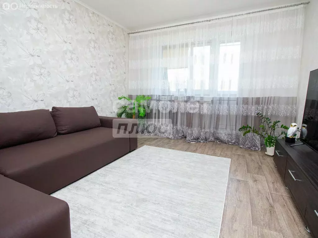 3-комнатная квартира: Ульяновск, Камышинская улица, 35 (64 м) - Фото 1