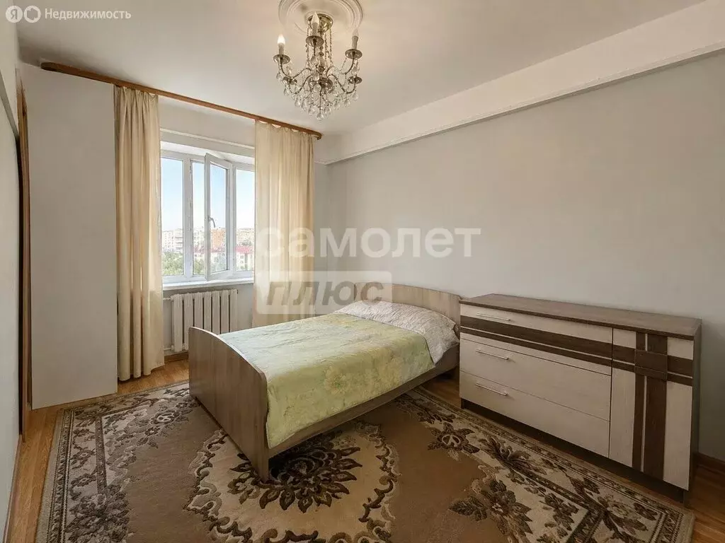4-комнатная квартира: Каспийск, улица Ильяшенко, 2 (100 м) - Фото 2