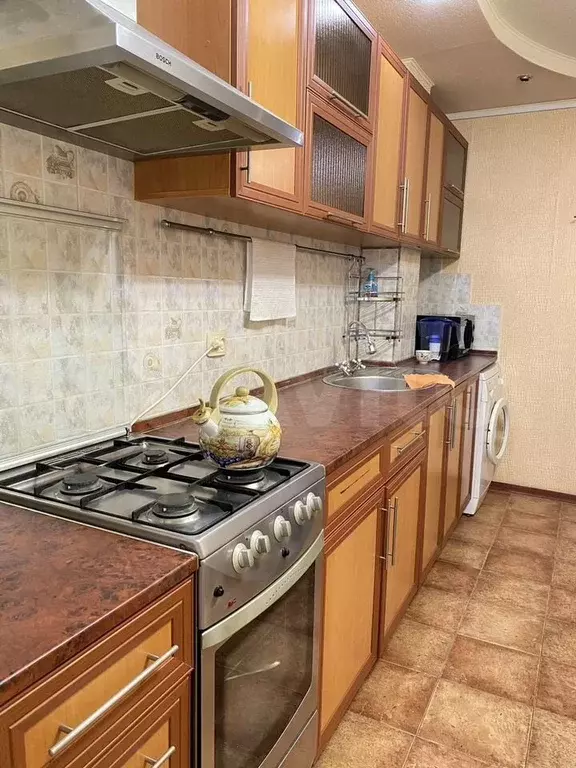 2-к. квартира, 60 м, 2/8 эт. - Фото 0