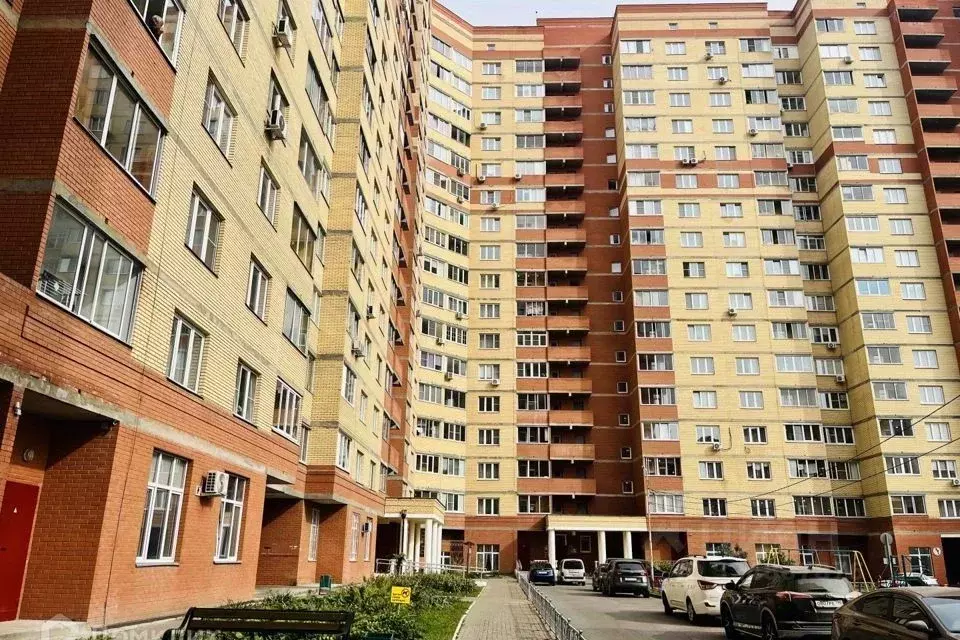 2-к кв. Московская область, Сергиев Посад просп. Красной Армии, 240 ... - Фото 1