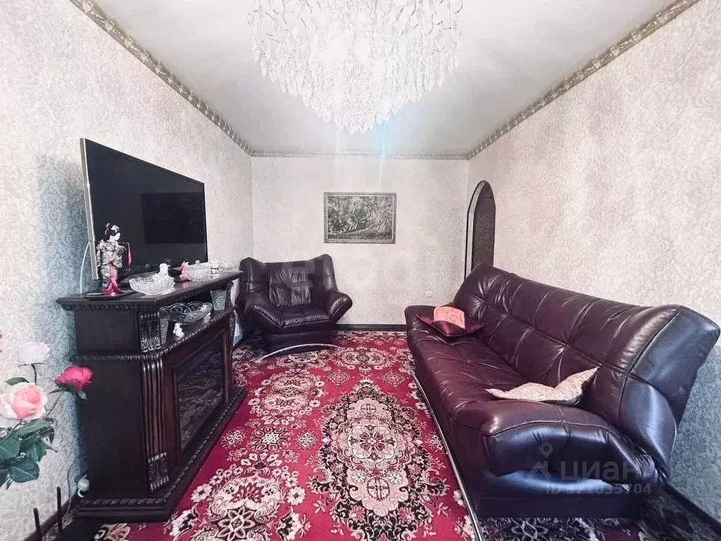 2-к кв. Мордовия, Саранск ул. Веселовского, 30 (42.9 м) - Фото 0