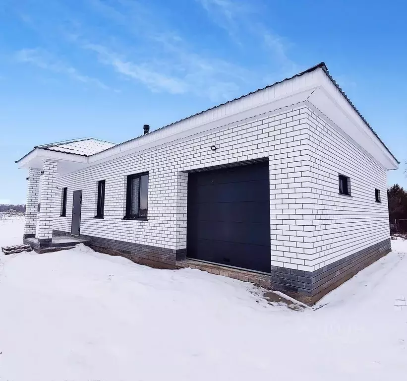 Коттедж в Алтайский край, Первомайский район, с. Фирсово ул. Петра ... - Фото 1