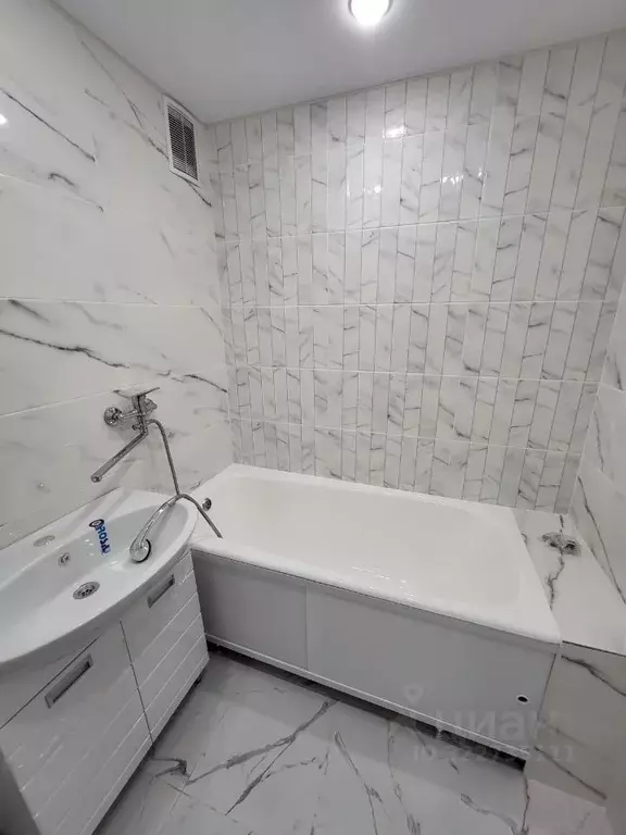 1-к кв. Псковская область, Псков Коммунальная ул., 67 (33.0 м) - Фото 2