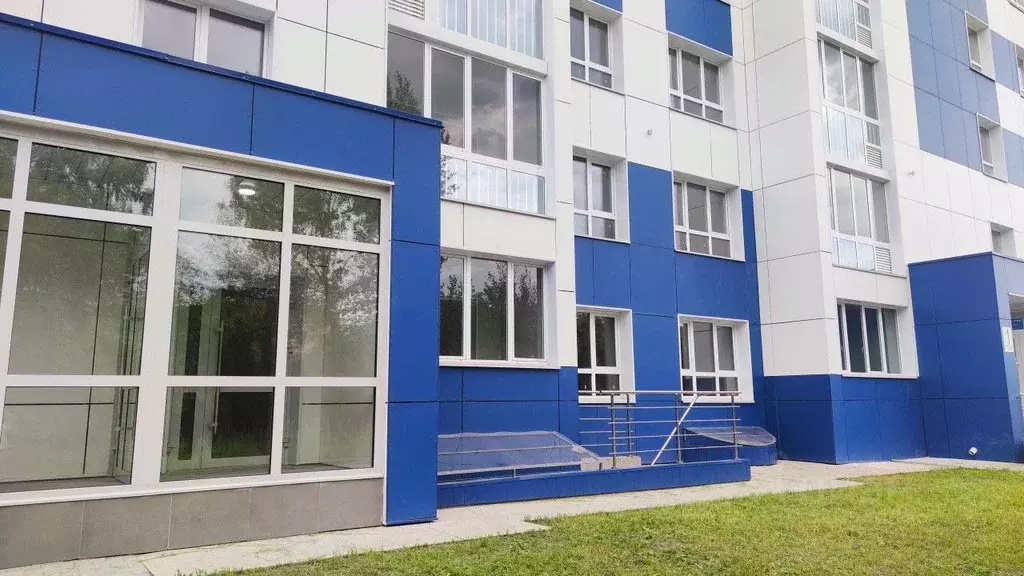 2-к кв. Новосибирская область, Новосибирск ул. Связистов, 13/2 (60.0 ... - Фото 0