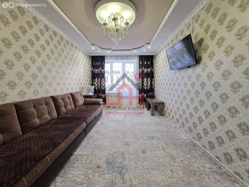 3-комнатная квартира: Ессентуки, улица Королёва, 3А (80 м) - Фото 1