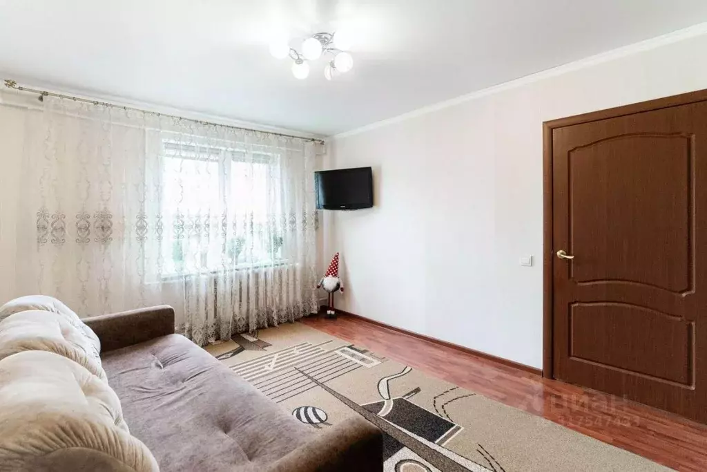 Дом в Омская область, Омск Песчаная ул., 112 (92 м) - Фото 1