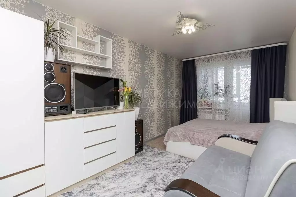 1-к кв. Тюменская область, Тюмень ул. Лесопарковая, 17 (32.1 м) - Фото 1