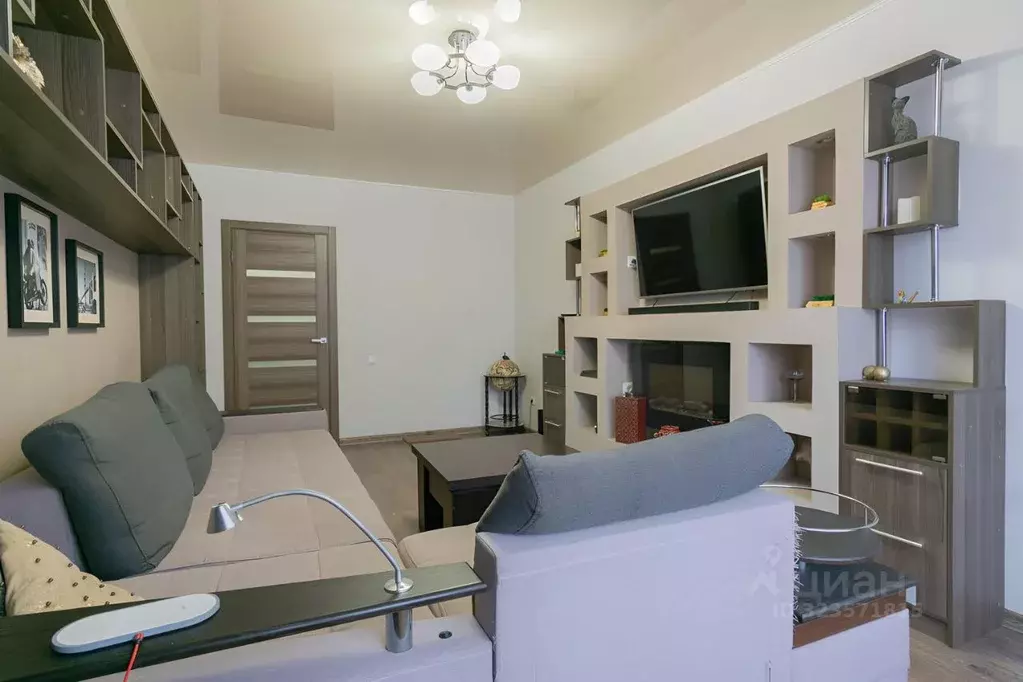 3-к кв. Курская область, Курск просп. Анатолия Дериглазова, 5 (78.9 м) - Фото 2