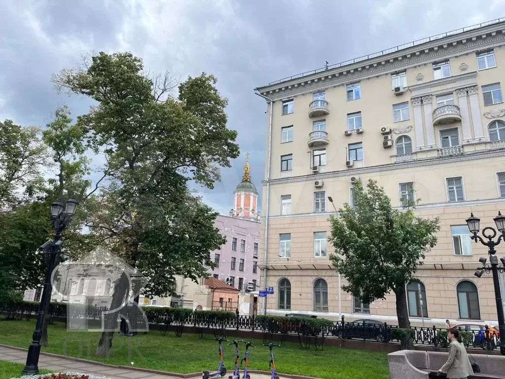 Комната 47 м в 3-к., 4/6 эт. - Фото 0