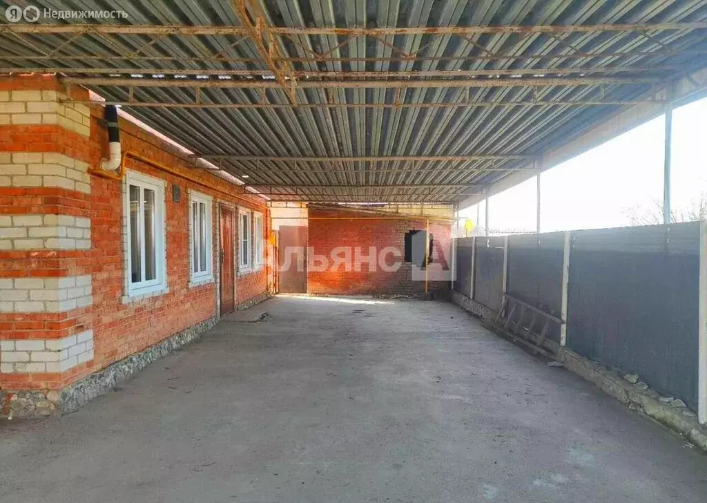 Дом в Усть-Лабинск, Дальняя улица (163.1 м) - Фото 2