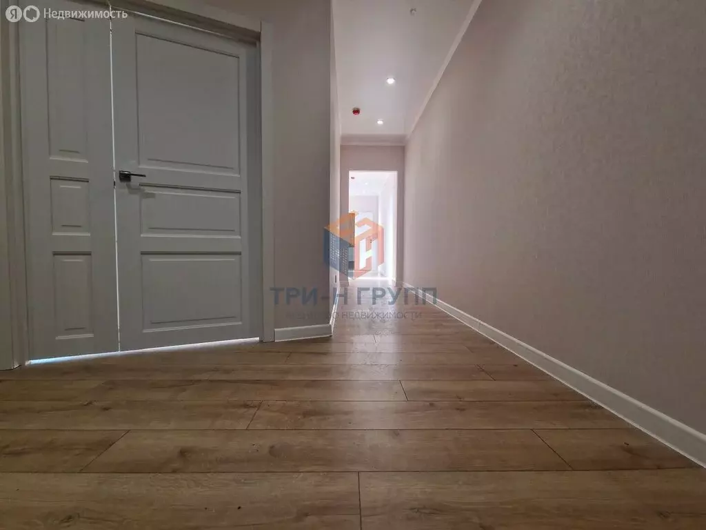 3-комнатная квартира: Санкт-Петербург, улица Кустодиева, 7к1 (84 м) - Фото 1