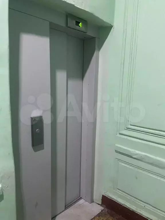 Комната 15,5 м в 6-к., 6/6 эт. - Фото 1