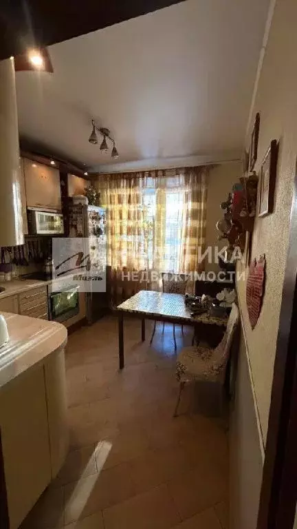 Продается 3-комнатная квартира - Фото 2