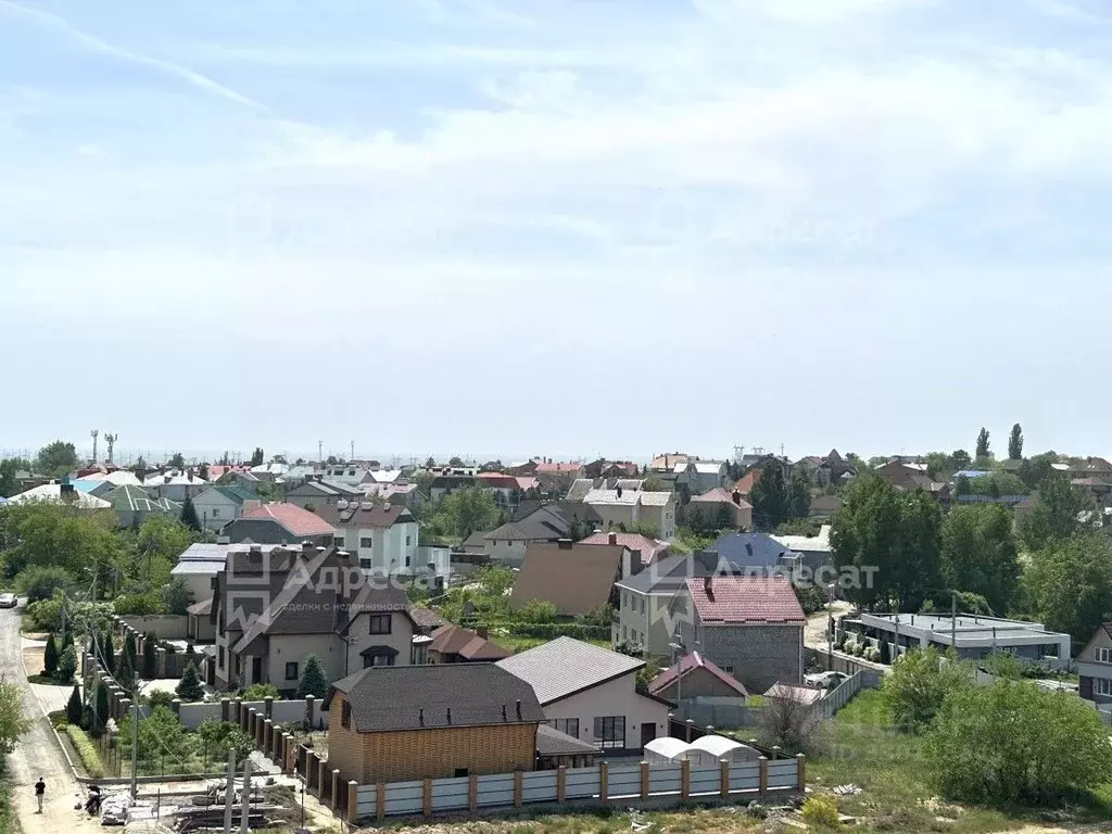 Участок в Волгоградская область, Волгоград пос. Латошинка, ул. ... - Фото 1