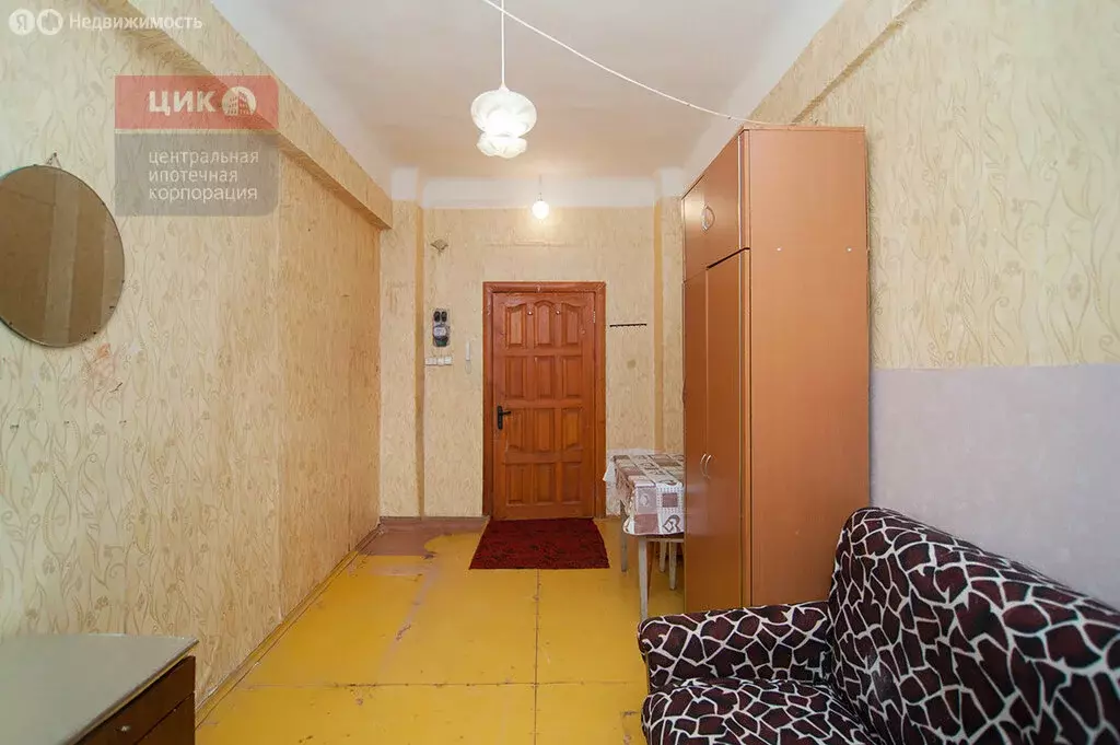 1к в 9-комнатной квартире (14.7 м) - Фото 1
