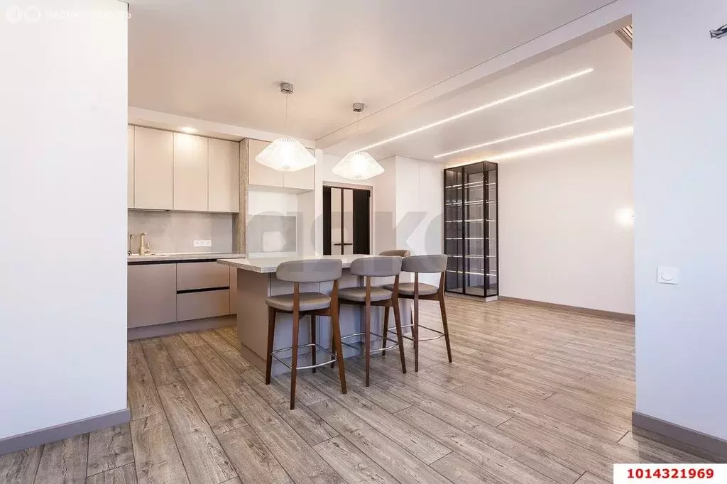 2-комнатная квартира: Краснодар, Дальняя улица, 8к2 (89 м) - Фото 1
