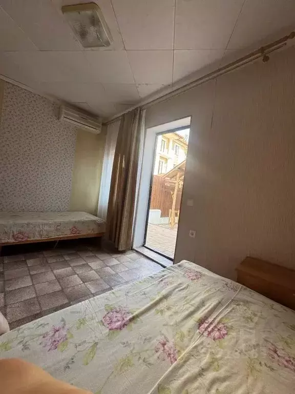 Комната Краснодарский край, Геленджик ул. Шмидта, 67 - Фото 1