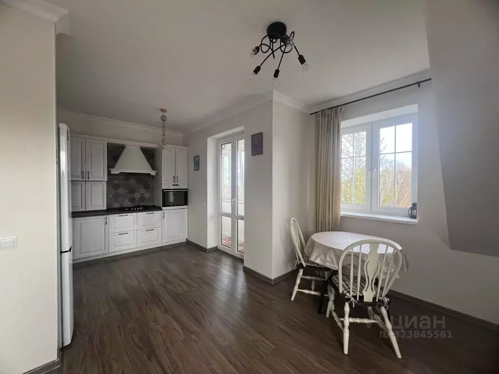 2-к кв. Калининградская область, Светлогорск Почтовая ул., 11 (61.4 м) - Фото 2