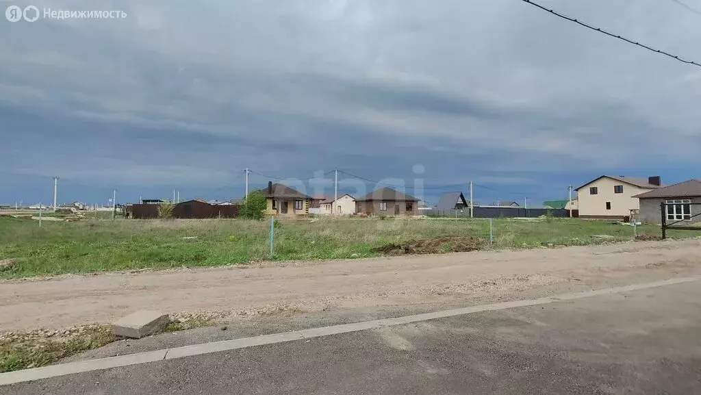 Участок в Энгельсский район, Красноярское муниципальное образование, ... - Фото 1