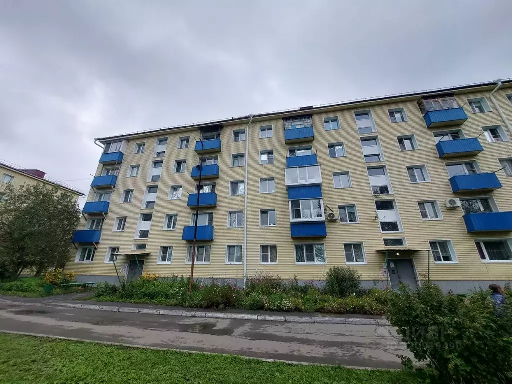 2-к кв. Омская область, Омск Крутая Горка мкр, ул. Российская, 15 ... - Фото 0