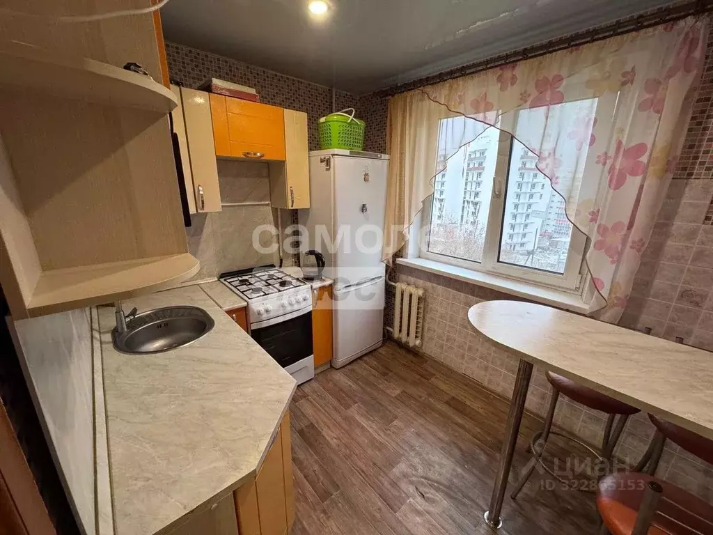 3-к кв. Свердловская область, Первоуральск ул. Емлина, 18 (56.0 м) - Фото 1