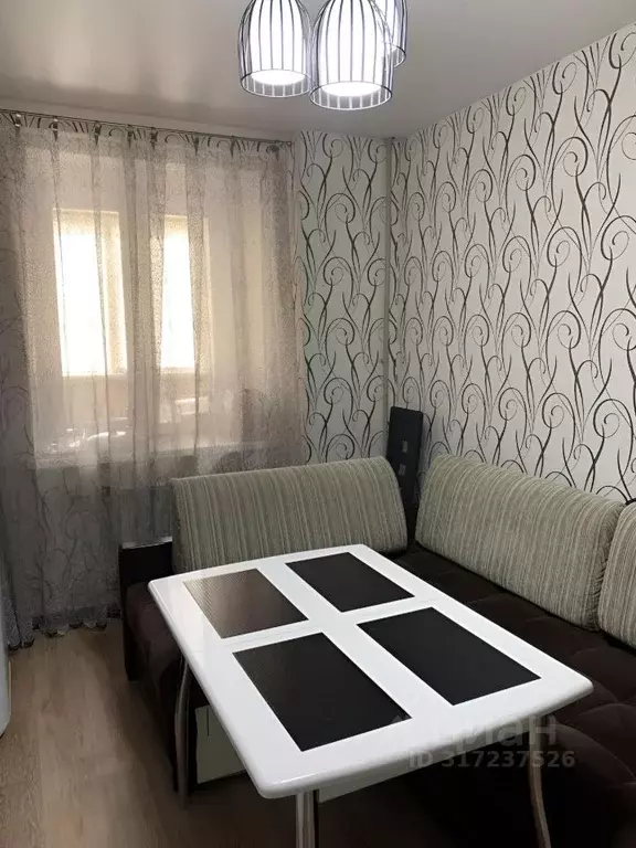 1-к кв. Саратовская область, Саратов Осенняя ул., 8 (43.0 м) - Фото 1