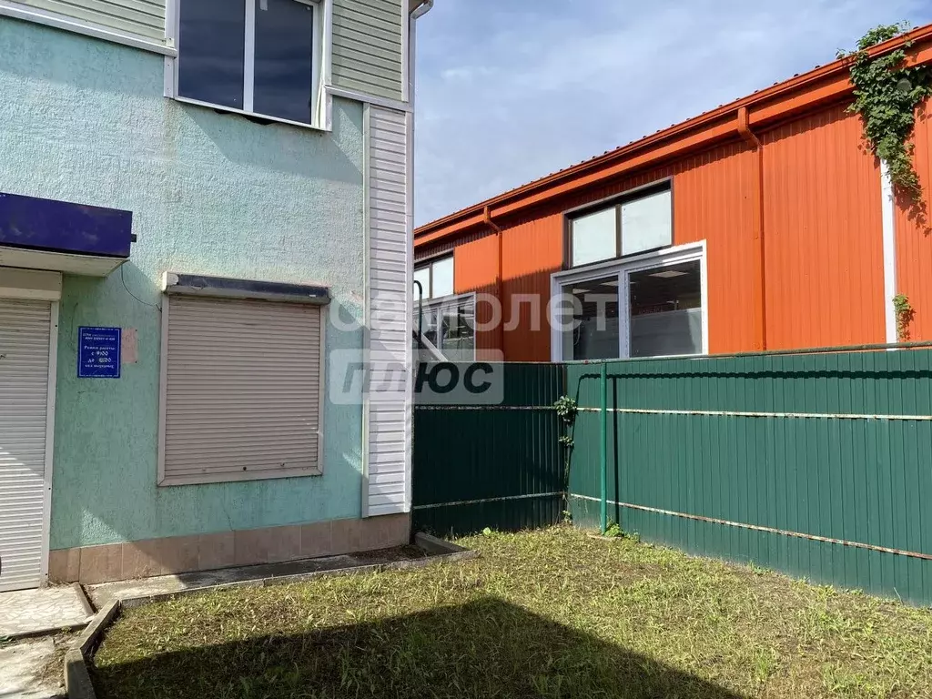 Помещение свободного назначения в Краснодарский край, Апшеронск ул. ... - Фото 2