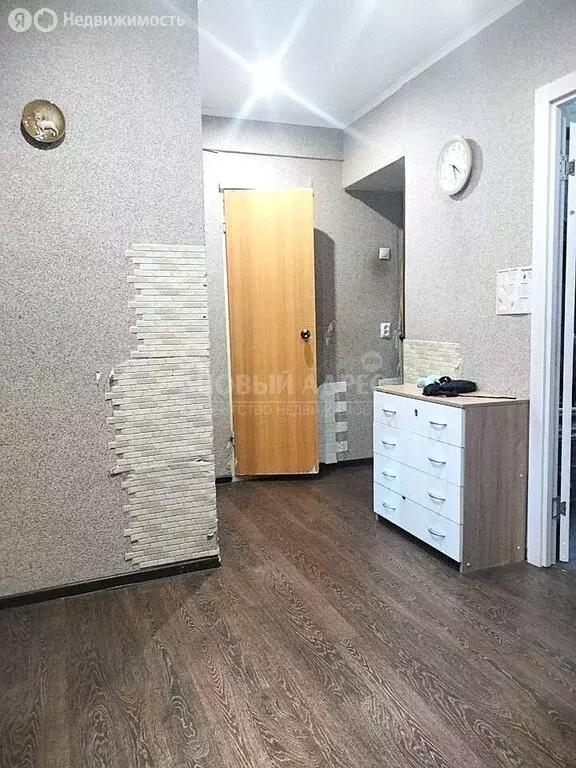 3-комнатная квартира: Воротынск, посёлок Воротынск, Школьная улица, 22 ... - Фото 1