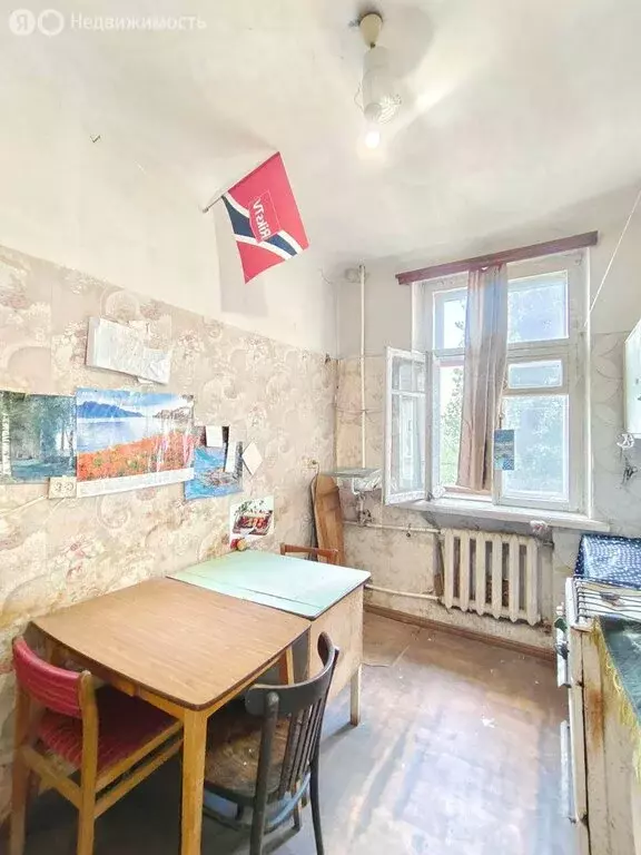 3-комнатная квартира: Саратов, улица Мира, 18 (64.4 м) - Фото 0