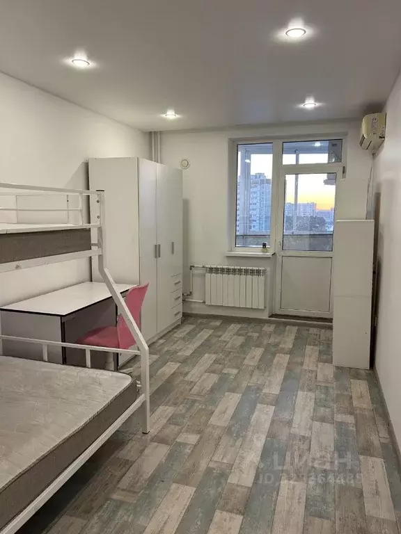 3-к кв. Свердловская область, Екатеринбург ул. Краснолесья, 24 (76.0 ... - Фото 1