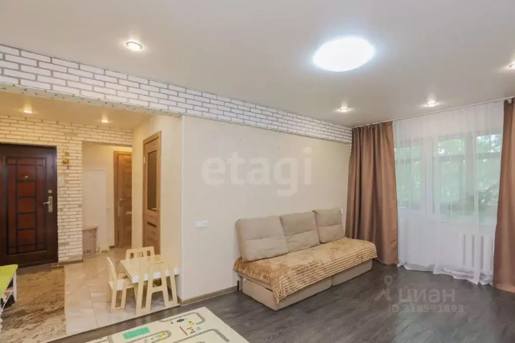 3-к кв. Иркутская область, Ангарск 11-й мкр, 13 (55.1 м) - Фото 0