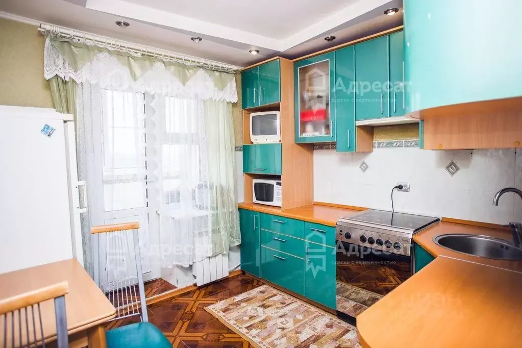 3-к кв. Волгоградская область, Волжский Оломоуцкая ул., 74 (74.6 м) - Фото 0