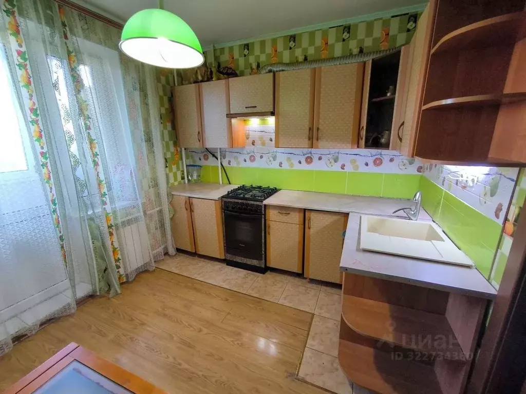 2-к кв. Псковская область, Псков Звездная ул., 15А (54.7 м) - Фото 2