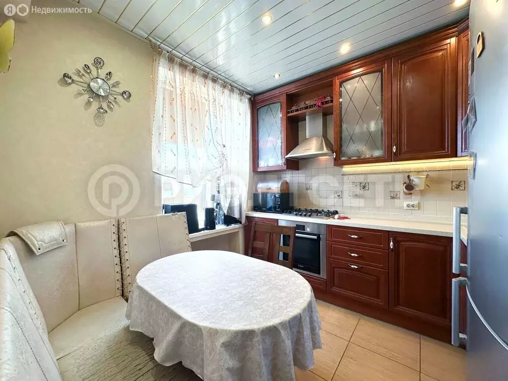 2-комнатная квартира: Мурманск, улица Володарского, 1 (60.2 м) - Фото 2
