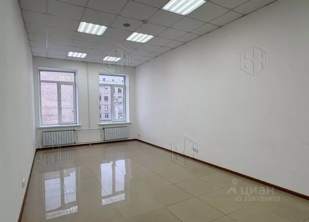 Офис в Свердловская область, Екатеринбург ул. Генеральская, 3 (18 м) - Фото 1