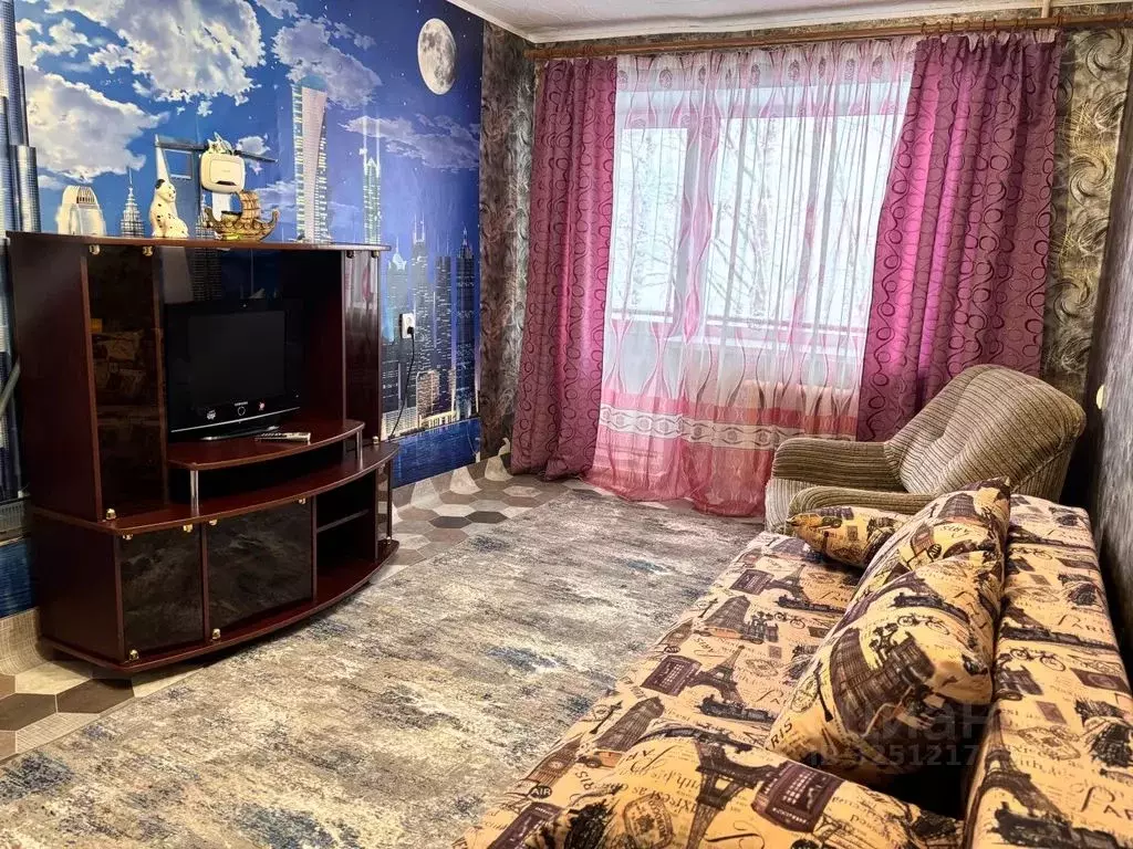 1-к кв. Пермский край, Губаха Октябрьский просп., 10 (30.0 м) - Фото 1