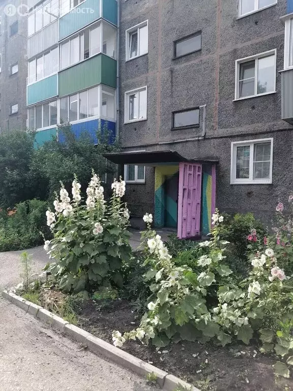 3-комнатная квартира: Киселёвск, Черноморская улица, 23 (61.2 м) - Фото 1