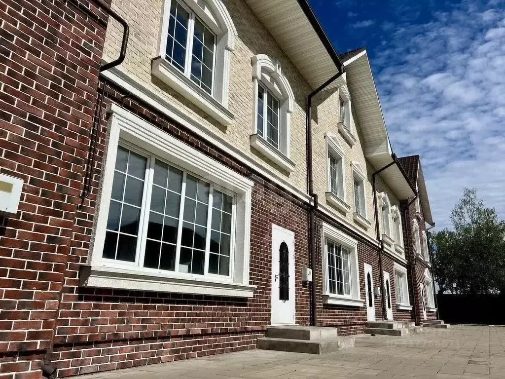 Таунхаус в Смоленская область, Смоленск пос. Тихвинка, 37В (120 м) - Фото 1