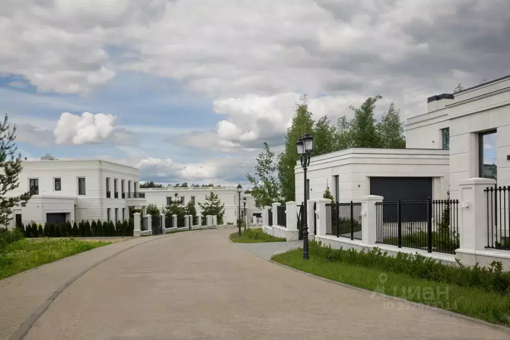 Участок в Московская область, Одинцовский городской округ, с. ... - Фото 1