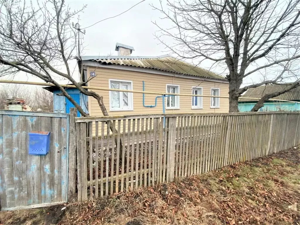 Дом в Обоянский район, Котельниковский сельсовет, село Малые Крюки (48 ... - Фото 0
