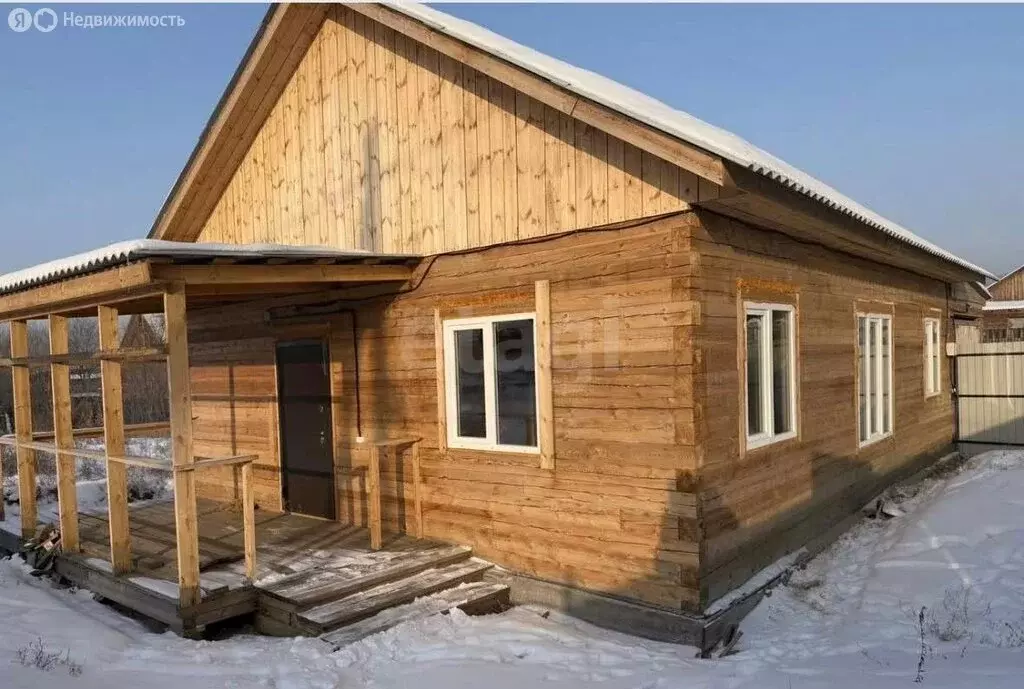 Дом в село Нижний Саянтуй, ДНП Жарки, Брусничная улица (124 м) - Фото 1