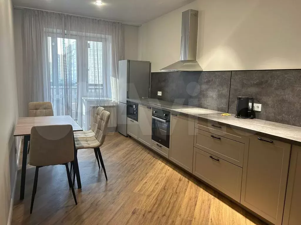 2-к. квартира, 61 м, 7/10 эт. - Фото 1