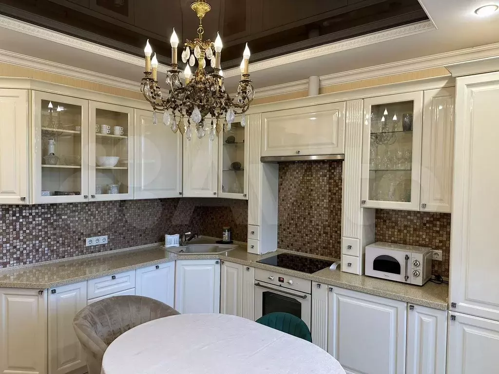 3-к. квартира, 70 м, 7/14 эт. - Фото 0